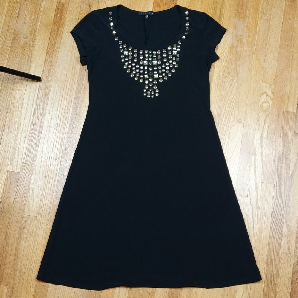 Tiana B. Scoop Neck Cap Sleeve Black Mini Dress